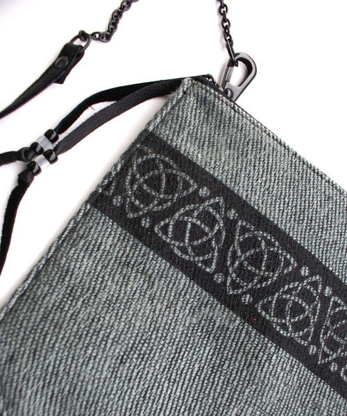 GARA（ガラ）の「GARA:CELTIC FOLK 2WAY BAG（ショルダーバッグ・メンズ・ブラウン/ブルーグレー・ONE SIZE）」の13枚目の写真