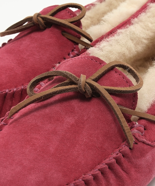 ODETTE E ODILE(オデットエオディール)の「アグ/UGG Dakota SLP(その他シューズ・レディース・レッド/ベージュ/ブラック・7/8/6)」の8枚目の写真