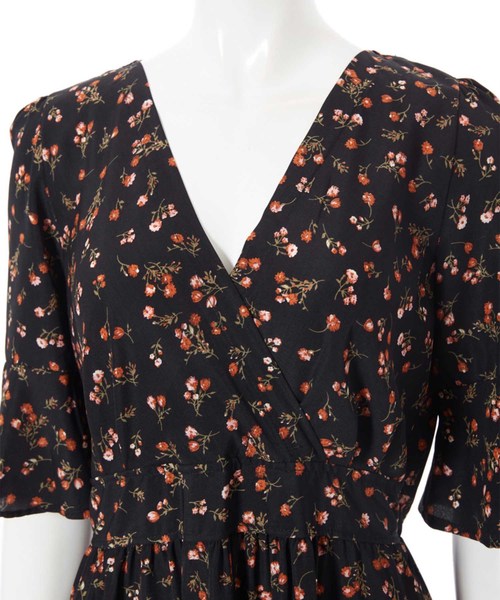 fifth(フィフス)の「小花柄カシュクールロングワンピース(ワンピース・レディース・イエロー/ブラック/ホワイト・MEDIUM)」の12枚目の写真