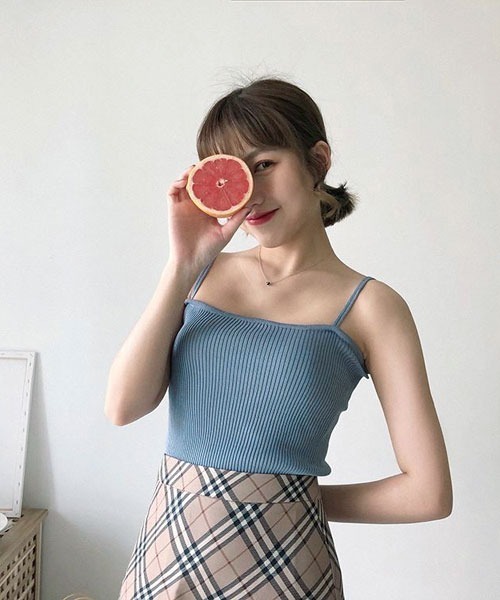 urge：（アージコロン ）の「【URGE：】☆CanCam掲載アイテム☆ レーヨンリブキャミソール（キャミソール・レディース・ブラック/ベージュ/ブラウン/オフホワイト/ピンク/イエロー/ブルー/ライトグリーン・FREE/SMALL/MEDIUM/LARGE）」の6枚目の写真