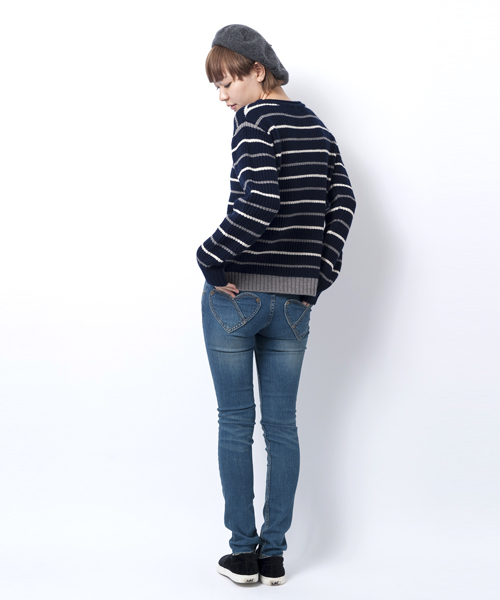 X-girl(エックスガール)の「HEART POCKET SKINNY JEANS(デニムパンツ・レディース・ブラック/インディゴブルー/ライトインディゴブルー・26inch/27inch/24inch/25inch)」の3枚目の写真