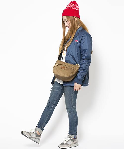 X-girl(エックスガール)の「HEART POCKET SKINNY JEANS(デニムパンツ・レディース・ブラック/インディゴブルー/ライトインディゴブルー・26inch/27inch/24inch/25inch)」の4枚目の写真