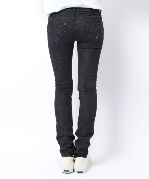 X-girl(エックスガール)の「HEART POCKET SKINNY JEANS(デニムパンツ・レディース・ブラック/インディゴブルー/ライトインディゴブルー・26inch/27inch/24inch/25inch)」の17枚目の写真