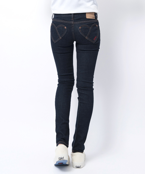 X-girl(エックスガール)の「HEART POCKET SKINNY JEANS(デニムパンツ・レディース・ブラック/インディゴブルー/ライトインディゴブルー・26inch/27inch/24inch/25inch)」の18枚目の写真