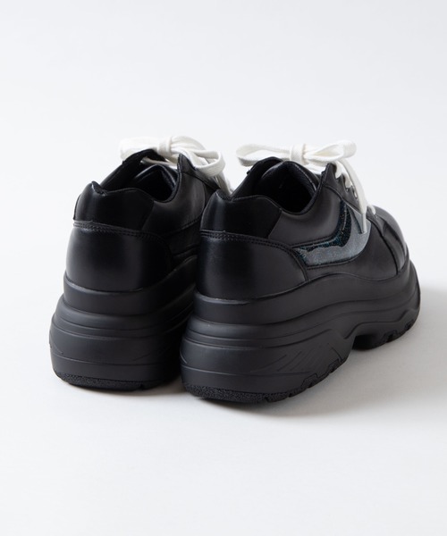 WEGO（ウィゴー）の「WEGO/ラメジェルボリューム厚底スニーカー（スニーカー・レディース・ブラック/ホワイト・MEDIUM/LARGE）」の5枚目の写真