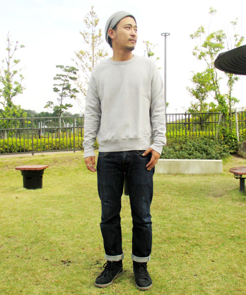 Denime(ドゥニーム)の「BASIC SWEAT CREW NECK(スウェット・メンズ・ネイビー/グレー/グリーン・LARGE/SMALL/MEDIUM)」の11枚目の写真