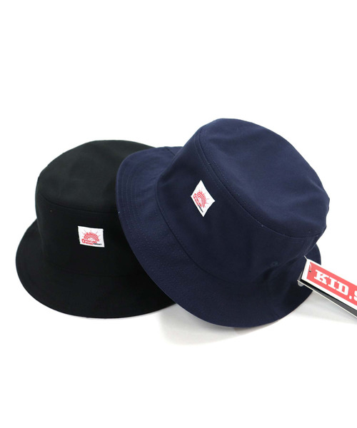 THE CASUAL(カジュアル)の「織ネームワッペンバケットハット キッズ(ハット・キッズ・モカ/オフホワイト/ライトベージュ/ブラック/ブルー系その他/カーキ/ネイビー/ブラウン・52/54/56)」の21枚目の写真