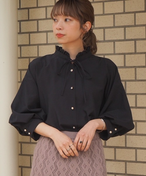 tiptop(ティップトップ)の「2020SS キラキラ釦袖タックブラウス(シャツ/ブラウス)」|ブラック