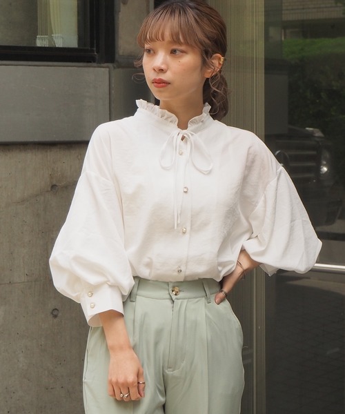 tiptop（ティップトップ）の「[2021SS新色登場]キラキラ釦袖タックブラウス（シャツ/ブラウス・レディース・ブラック/オフホワイト/サックスブルー/ライトグリーン/A/B・FREE）」の7枚目の写真