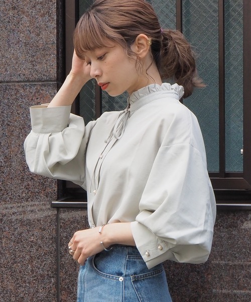 tiptop（ティップトップ）の「[2021SS新色登場]キラキラ釦袖タックブラウス（シャツ/ブラウス・レディース・ブラック/オフホワイト/サックスブルー/ライトグリーン/A/B・FREE）」の14枚目の写真