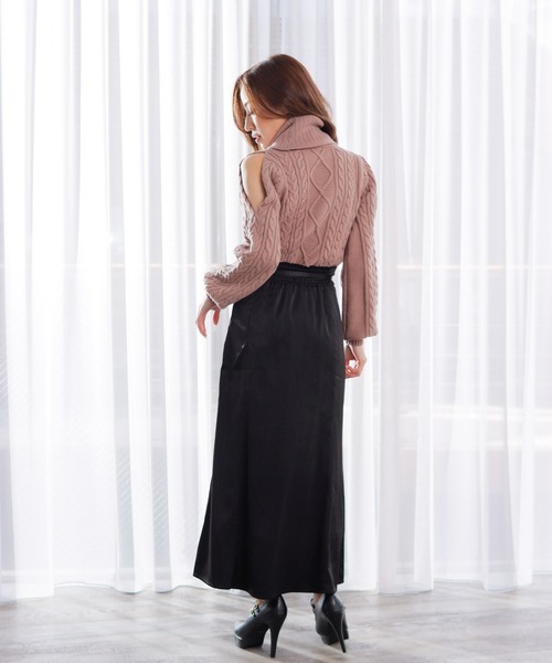 LIPSERVICE（リップサービス）の「ショルダースリットケーブルニット（ニット/セーター・レディース・アイボリー/ピンクベージュ/ブラック・FREE）」の14枚目の写真