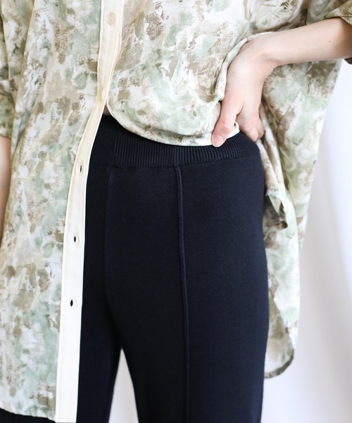 select MOCA（セレクトモカ）の「2021 SS センターラインフレアスプリングニットパンツ（その他パンツ・レディース・ブラック/ベージュ/アイボリー・FREE）」の5枚目の写真