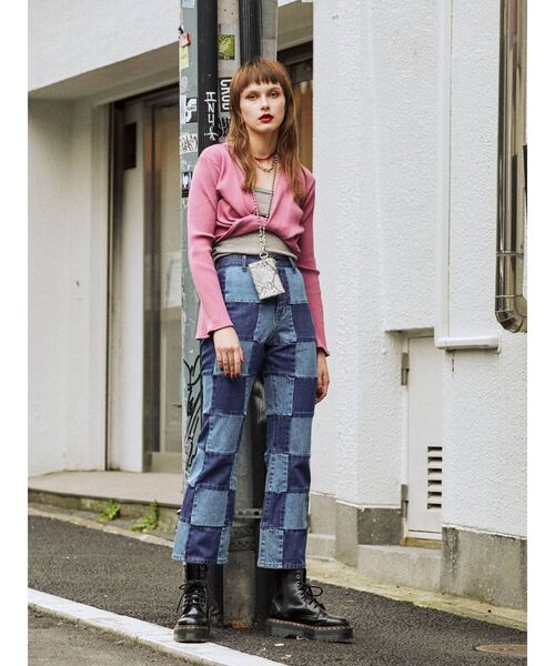 jouetie(ジュエティ)の「チェッカーパターンデニム(デニムパンツ・レディース・ブラック/ライトブルー・SMALL/MEDIUM)」の5枚目の写真
