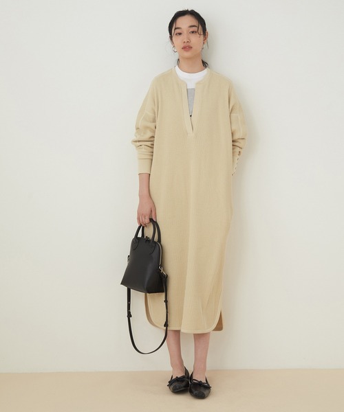 ADAM ET ROPE'（アダムエロペ）の「【WEB限定】両面ジャカードカフタンワンピース（ワンピース・レディース・ベージュ系その他/チャコールグレー・FREE）」の4枚目の写真