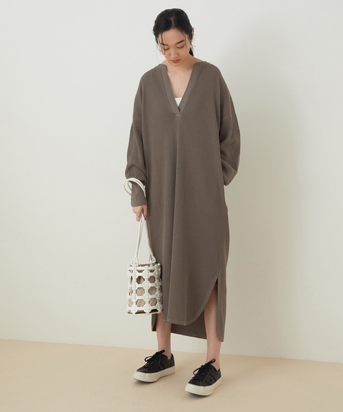ADAM ET ROPE'（アダムエロペ）の「【WEB限定】両面ジャカードカフタンワンピース（ワンピース・レディース・ベージュ系その他/チャコールグレー・FREE）」の19枚目の写真