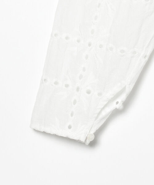 Ray BEAMS（レイビームス）の「Ray BEAMS / カットワーク クロップド ブラウス（シャツ/ブラウス・レディース・ホワイト/ブラック・1/0）」の8枚目の写真