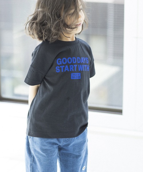 FRUIT OF THE LOOM（フルーツオブザルーム）の「フロックロゴ Pt ドロップショルダー Tee / Tシャツ / 半袖 / 前面 / プリント / カジュアル / ユニセックス / キッズ（Tシャツ/カットソー・キッズ・ホワイト/ブラック/グレー・90-100cm/130-140cm/110-120cm）」の7枚目の写真