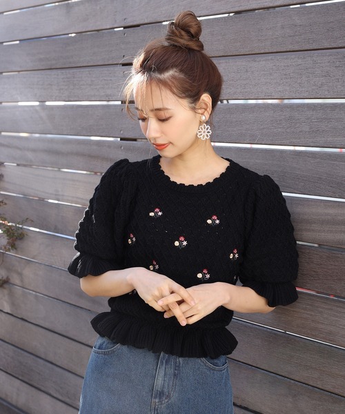 one after another NICE CLAUP（ワンアフターアナザーナイスクラップ）の「花刺繍ニット（ニット/セーター・レディース・ブラック/オフホワイト/ライトグリーン・FREE）」の21枚目の写真