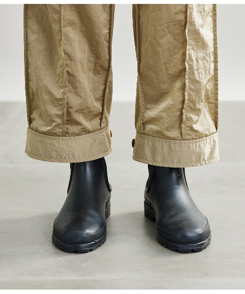 SIPULI(シプリ)の「Crushed Nylon Shell パラシュートパンツ(その他パンツ・レディース・ベージュ/ライトグリーン・2/3)」の18枚目の写真