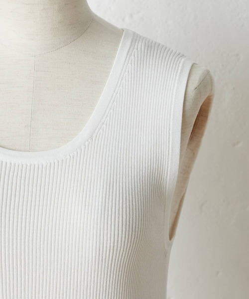 BEARDSLEY(ビアズリー)の「リブタンク(ニット/セーター・レディース・ホワイト/ブラック・FREE)」の5枚目の写真