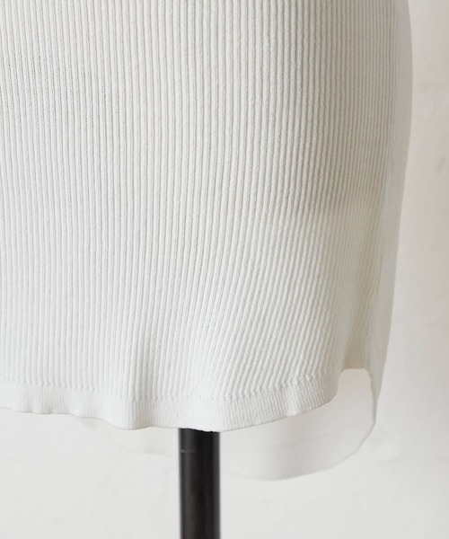 BEARDSLEY(ビアズリー)の「リブタンク(ニット/セーター・レディース・ホワイト/ブラック・FREE)」の4枚目の写真