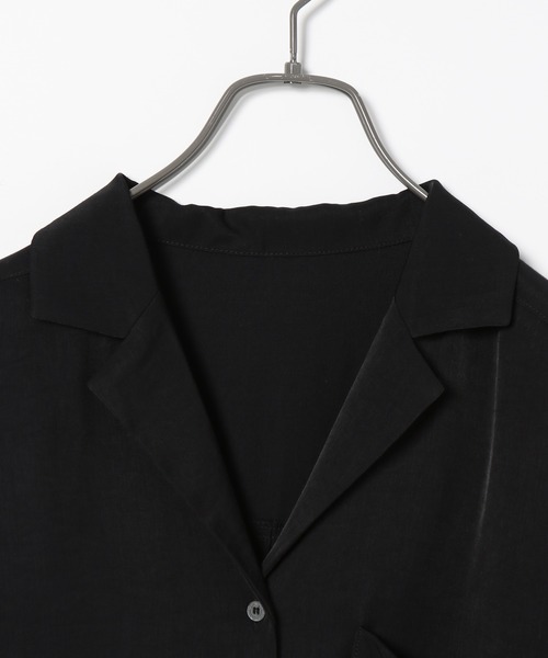 PAGEBOY(ページボーイ)の「シルキールーズセットアップシャツ(シャツ/ブラウス・レディース・ブラック/オリーブ/ブルー系その他/グレイッシュベージュ・FREE)」の11枚目の写真