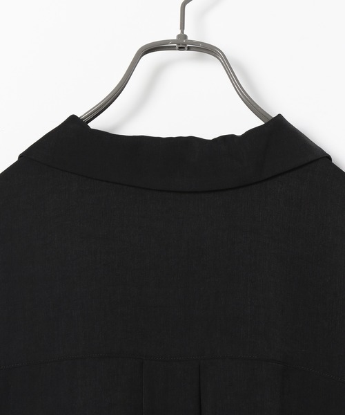 PAGEBOY(ページボーイ)の「シルキールーズセットアップシャツ(シャツ/ブラウス・レディース・ブラック/オリーブ/ブルー系その他/グレイッシュベージュ・FREE)」の14枚目の写真