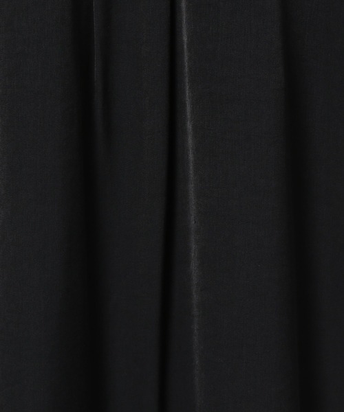 PAGEBOY(ページボーイ)の「シルキールーズセットアップシャツ(シャツ/ブラウス・レディース・ブラック/オリーブ/ブルー系その他/グレイッシュベージュ・FREE)」の9枚目の写真