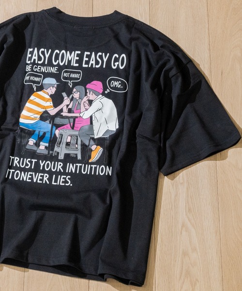 JOHN'S CLOSET(ジョンズクローゼット)の「【2】ヘビーウェイト フロント刺繍バッグプリントBIGTシャツ(Tシャツ/カットソー・メンズ・ホワイト/ブラック/サックスブルー/ラベンダー/ホワイト系その他/ブラック系その他・MEDIUM/LARGE/X-LARGE)」の3枚目の写真