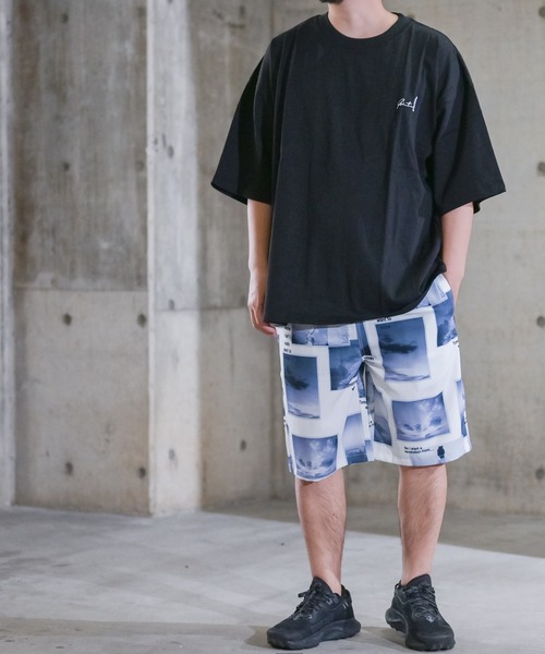 JOHN'S CLOSET(ジョンズクローゼット)の「【2】ヘビーウェイト フロント刺繍バッグプリントBIGTシャツ(Tシャツ/カットソー・メンズ・ホワイト/ブラック/サックスブルー/ラベンダー/ホワイト系その他/ブラック系その他・MEDIUM/LARGE/X-LARGE)」の22枚目の写真