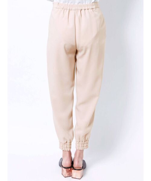 ELENDEEK（エレンディーク）の「ライトタックイージーパンツ（その他パンツ・レディース・ブラック/ライトベージュ・01/02）」の6枚目の写真