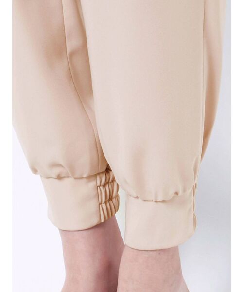 ELENDEEK（エレンディーク）の「ライトタックイージーパンツ（その他パンツ・レディース・ブラック/ライトベージュ・01/02）」の9枚目の写真