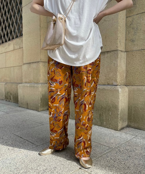 DouDou（ドゥドゥ）の「【WEB限定】フラワープリントパンツ（その他パンツ・レディース・ブラック/オレンジ・FREE）」の3枚目の写真