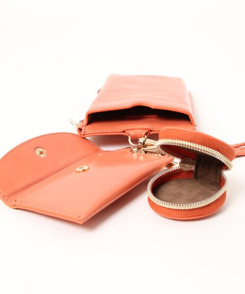 N.（N. Natural Beauty Basic）（エヌエヌナチュラルビューティーベーシック）の「◆多機能スマホショルダーバッグ（ショルダーバッグ・レディース・ブラック/ナチュラル/オレンジ系・ﾌﾘ-）」の21枚目の写真