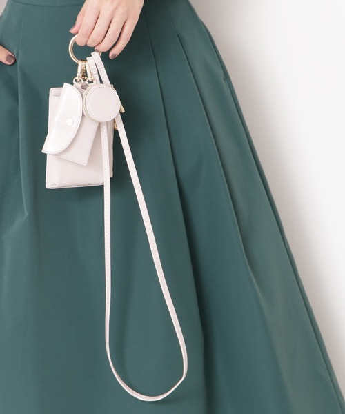 N.（N. Natural Beauty Basic）（エヌエヌナチュラルビューティーベーシック）の「◆多機能スマホショルダーバッグ（ショルダーバッグ・レディース・ブラック/ナチュラル/オレンジ系・ﾌﾘ-）」の14枚目の写真