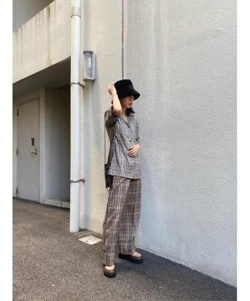 MOUSSY（マウジー）の「CHECK HALF SLEEVE シャツ（シャツ/ブラウス・レディース・ブラック/ベージュ系その他/カーキ・FREE）」の22枚目の写真