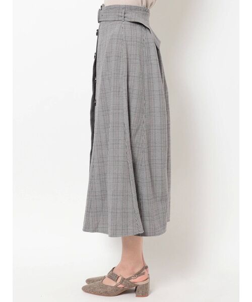 dazzlin（ダズリン）の「ボタンプリーツフレアスカート（スカート・レディース・ベージュ/その他1・SMALL/MEDIUM）」の9枚目の写真