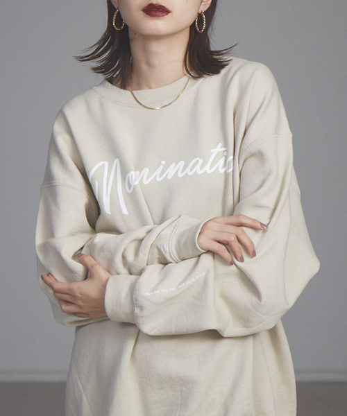 NOMINE(ノミネ)の「【展開店舗限定】裏起毛ロゴスウェット(スウェット・レディース・ライトグレー/ボルドー/ベージュ系その他/グリーン系その他/ベージュ系その他2/グリーン系その他2/グリーン系その他3・M/L)」の3枚目の写真