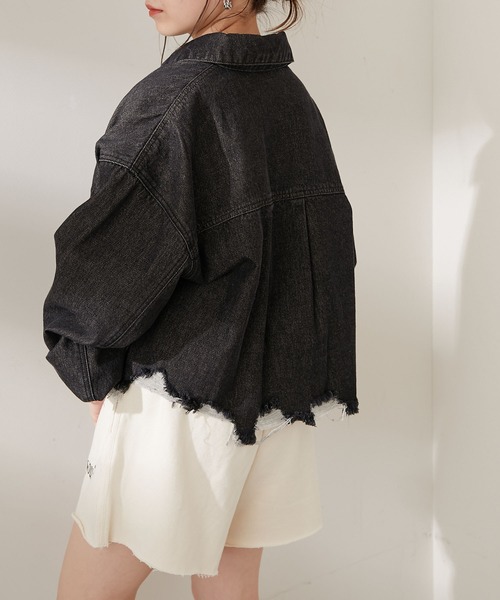 Chico(チコ)の「短丈ダメージデニムGジャン(デニムジャケット・レディース・ブラック/カーキ・FREE)」の8枚目の写真