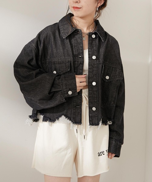 Chico(チコ)の「短丈ダメージデニムGジャン(デニムジャケット・レディース・ブラック/カーキ・FREE)」の15枚目の写真