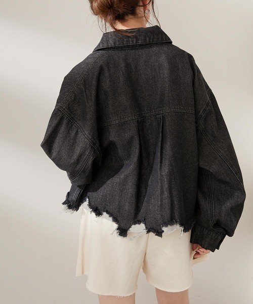 Chico(チコ)の「短丈ダメージデニムGジャン(デニムジャケット・レディース・ブラック/カーキ・FREE)」の17枚目の写真