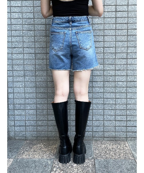 ENVYM（アンビー）の「カットオフデニムＳＰＴ（デニムパンツ・レディース・ブルー・S/M）」の7枚目の写真