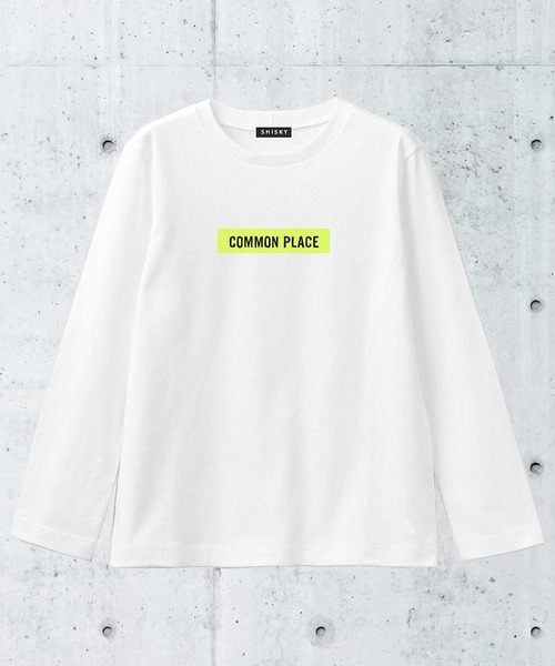 THE CASUAL(カジュアル)の「柄込 プリント コットン 天竺 クルーネック ロンT キッズ(Tシャツ/カットソー・キッズ・チャコール/ベージュ系その他/モカ/ベージュ/ブラック/オフホワイト/ブラック系その他/ホワイト系その他/ブラック系その他2/杢グレー・120cm/150cm/100cm/160cm/130cm/140cm/110cm)」の3枚目の写真