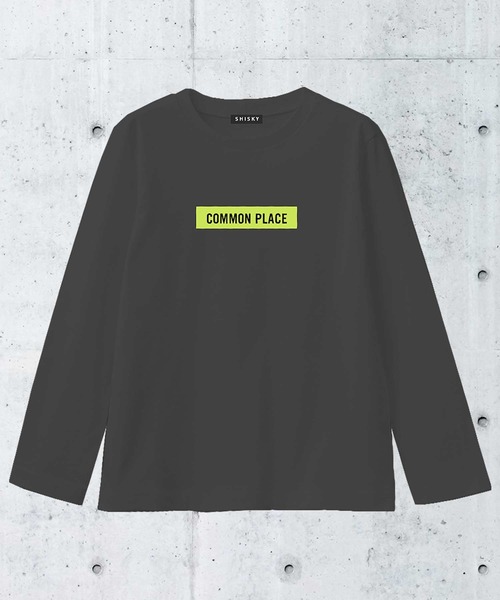 THE CASUAL(カジュアル)の「柄込 プリント コットン 天竺 クルーネック ロンT キッズ(Tシャツ/カットソー・キッズ・チャコール/ベージュ系その他/モカ/ベージュ/ブラック/オフホワイト/ブラック系その他/ホワイト系その他/ブラック系その他2/杢グレー・120cm/150cm/100cm/160cm/130cm/140cm/110cm)」の5枚目の写真