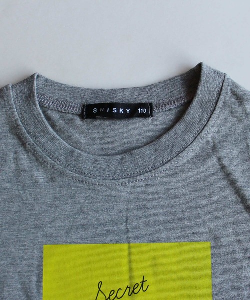 THE CASUAL(カジュアル)の「柄込 プリント コットン 天竺 クルーネック ロンT キッズ(Tシャツ/カットソー・キッズ・チャコール/ベージュ系その他/モカ/ベージュ/ブラック/オフホワイト/ブラック系その他/ホワイト系その他/ブラック系その他2/杢グレー・120cm/150cm/100cm/160cm/130cm/140cm/110cm)」の18枚目の写真