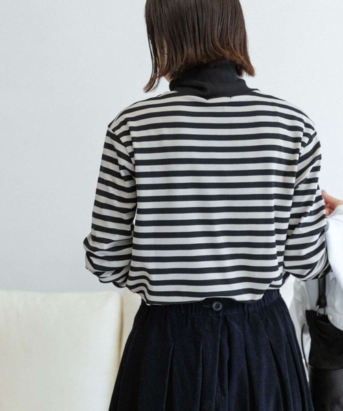 FORK&SPOON(フォークアンドスプーン)の「FORK&SPOON タートルネックカットソー(Tシャツ/カットソー・レディース・ブラック/オフホワイト/ブラック系その他・ONE)」の5枚目の写真