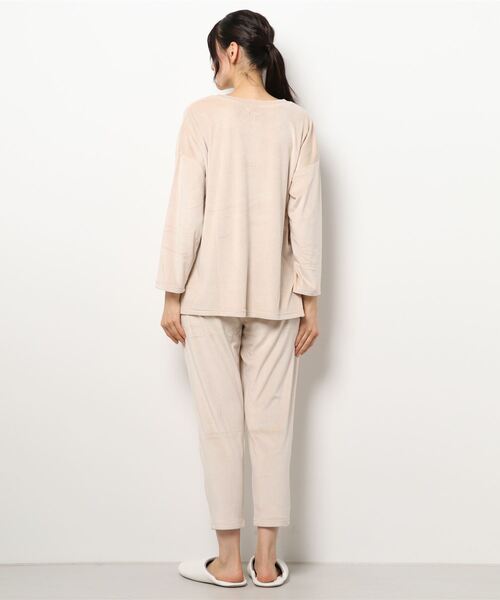 Dita(ディータ)の「パールシャギー刺繍ルームウェア上下セット パジャマ(ルームウェア/パジャマ・レディース・シャンパン/スモークグレー/ネイビー/ブラック/スモークピンク/モスグリーン・FREE)」の14枚目の写真