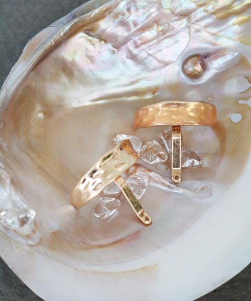 voov（ブーブ）の「ゴールド メタル ニュアンス 凹凸 ポニーフック 2個セット（その他ヘアアクセサリー・レディース・ゴールド/シルバー・フリー）」の6枚目の写真