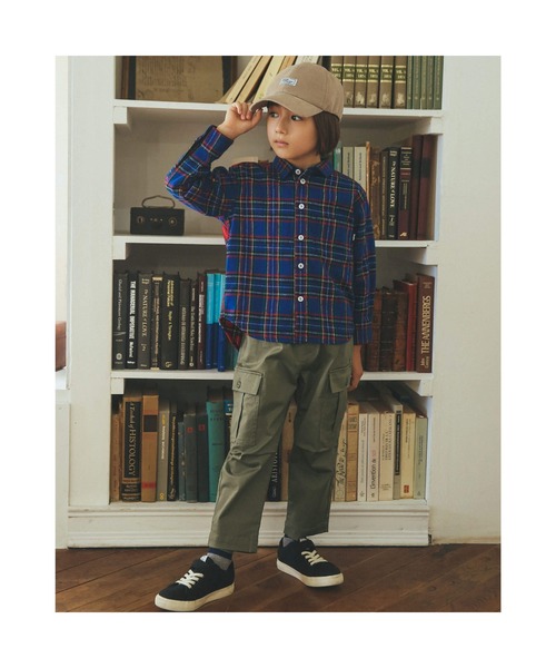BeBe(ベベ)の「BeBe/ストレッチワイドカーゴパンツ(90~150cm)(カーゴパンツ・キッズ・グリーン・100/140/150/110/130/90/120)」の2枚目の写真