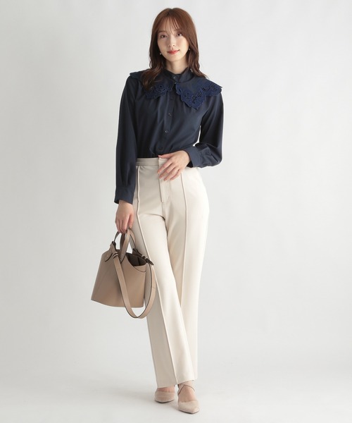 Andemiu（アンデミュウ）の「レースカラーブラウス239637（シャツ/ブラウス・レディース・ホワイト/ブラック/ネイビー・FREE）」の4枚目の写真